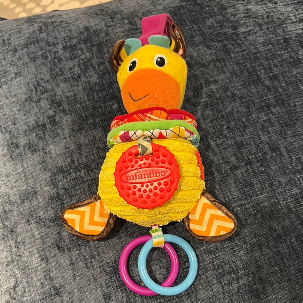 Infantino Vibrant Plush Toy with Rings